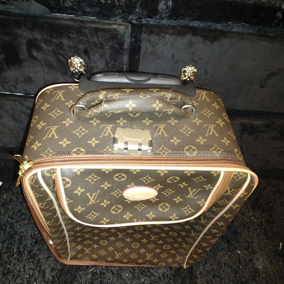 Brn/Tan Rolling Luggage Monogram - Picture 7 of 8